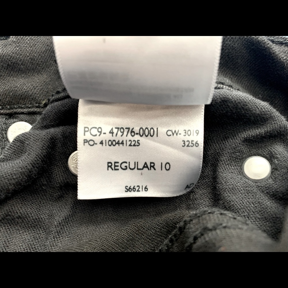Boys jeans Levis never worn.